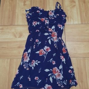 Casual floral dress for juniors